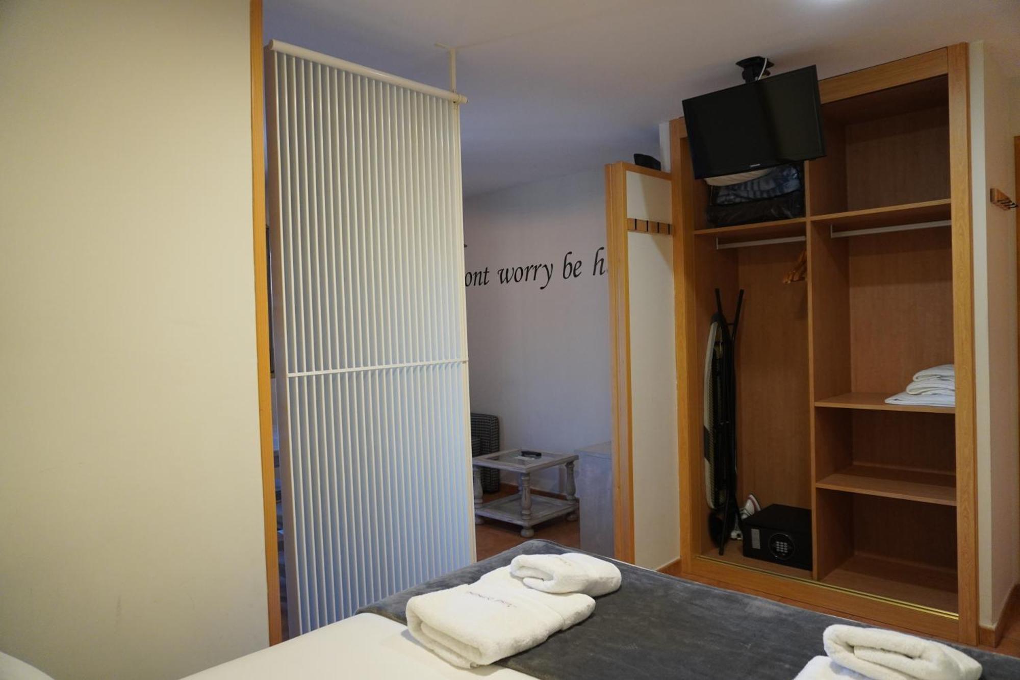 Aren Apartamentos Casa Domenc מראה חיצוני תמונה